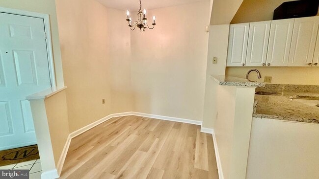 Photo - 2203 Westcourt Ln Unit 202