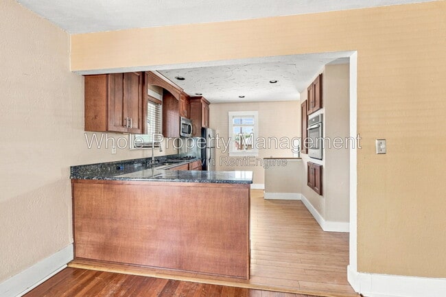 Photo - 3044 W Clyde Pl