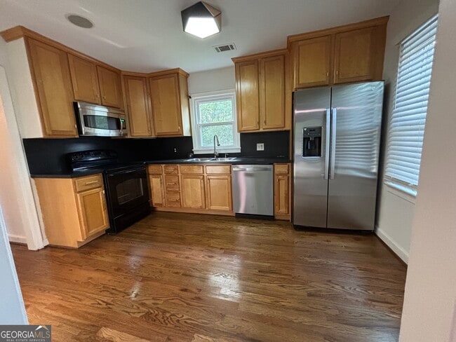 Photo - 1920 Linwood Ave