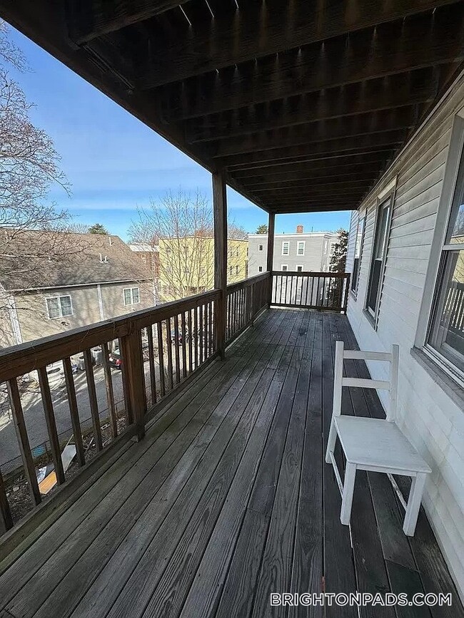 71 Foster St Unit 2