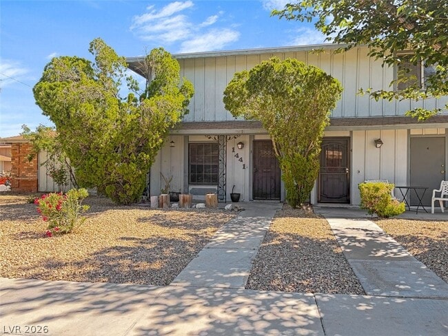 Building Photo - 1441 Dorothy Ave Unit 3