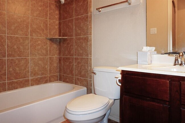 Photo - 22007 Silverfield Park Ln