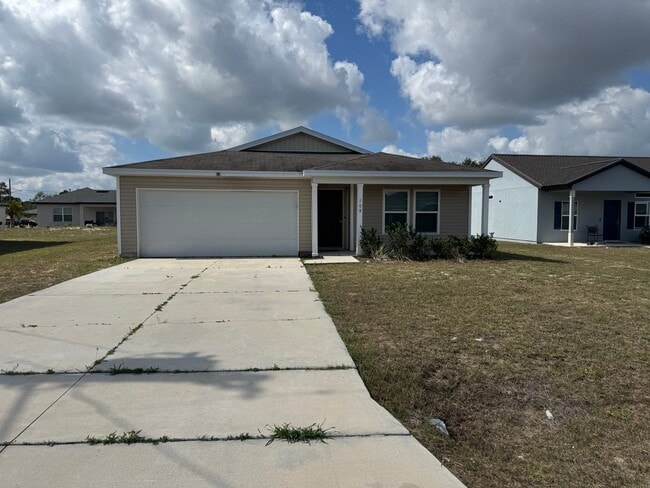 Building Photo - 108 Tulip Ln