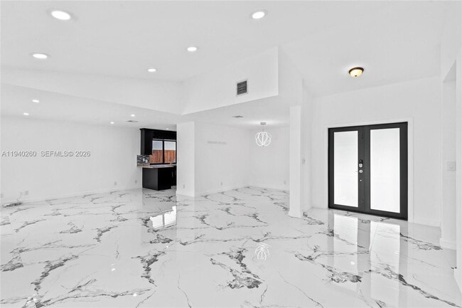 Photo - 730 SW 95 Terrace