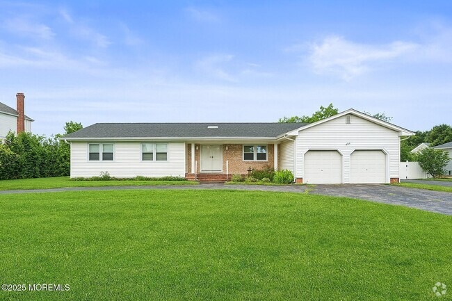 Building Photo - 14 Darien Dr Rental