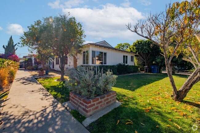 Building Photo - 14418 Martha St Rental