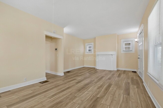 Photo - 1458 Beech St