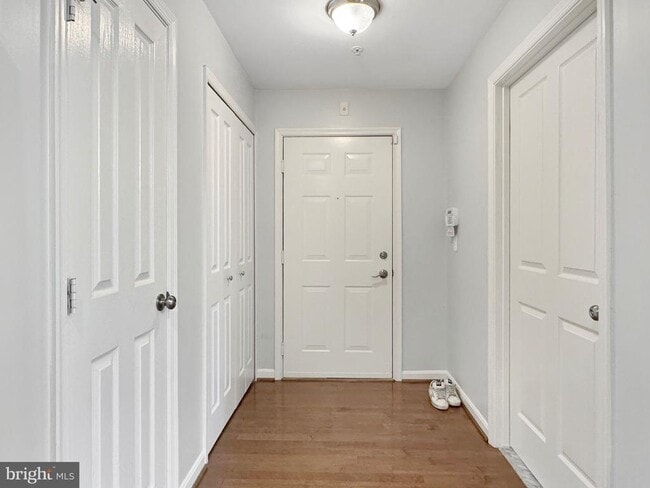 Building Photo - 4108 Monument Ct Unit 101