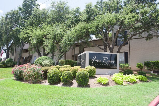 Fox Run Apartments - Fox Run Apartments