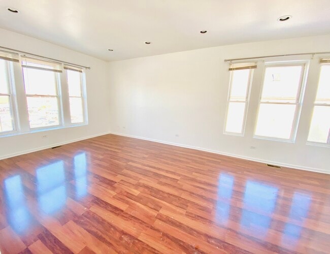 Photo - 2647 W 35th St Unit 2