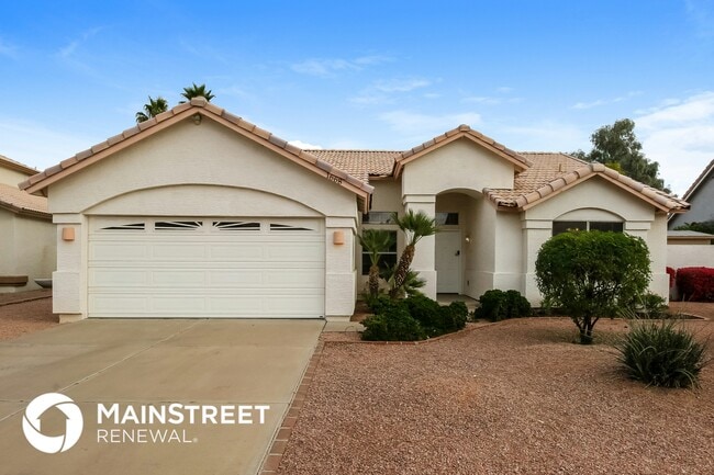 Building Photo - 1668 E Golden Ln