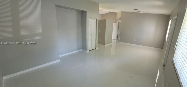 Photo - 10250 SW 173rd Terrace