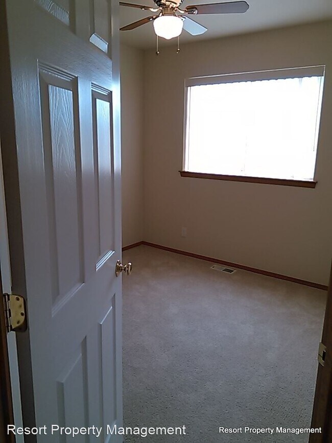 Photo - 4 br, 2 bath House - 2045 W. Rousseau Dr