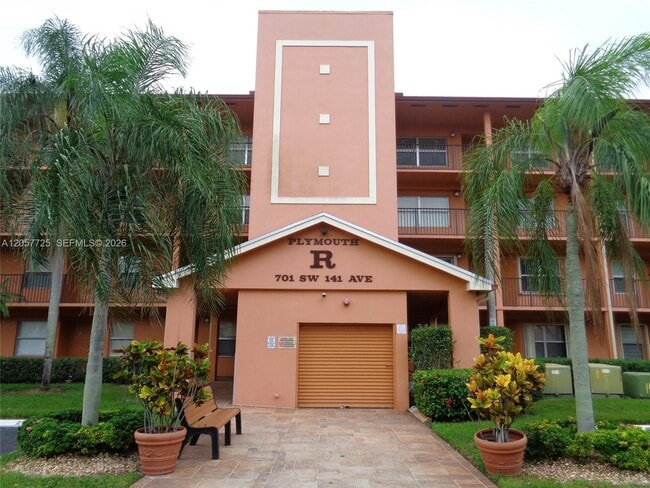 Building Photo - 701 SW 141st Ave Unit 412R