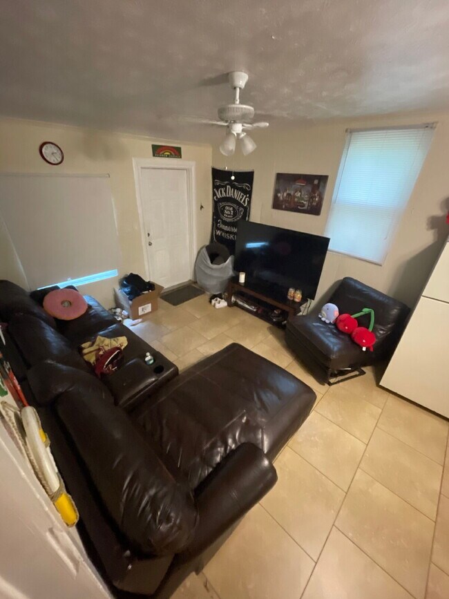 Photo - Great 1 bedroom near FSU