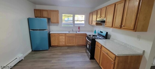 Building Photo - 29 Paterson Ave Unit 37 Rental