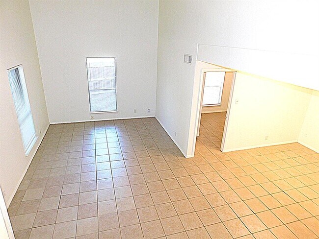 Photo - 8208 Hood Cir