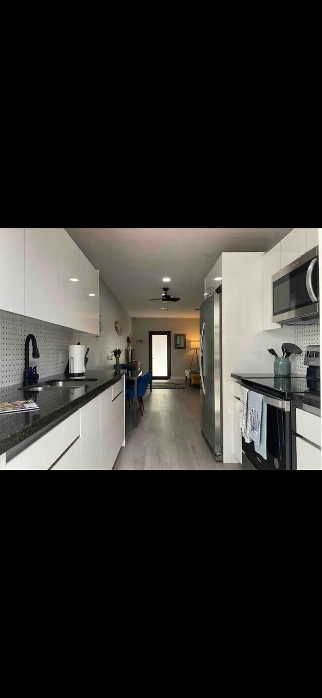 Photo - 2820 SW 1st St