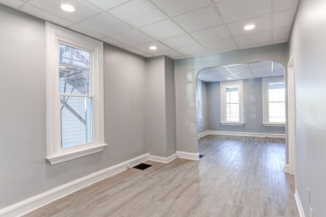 Photo - 302 S Front St Unit 1