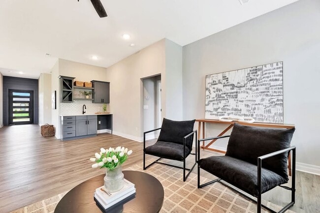 4658 W Emerald Bay Ct