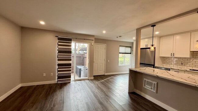 Photo - Stunning 2 bedroom, 1.5 bathrooms, 2 story townhouse for rent in Allure Condos in Serra Mesa!