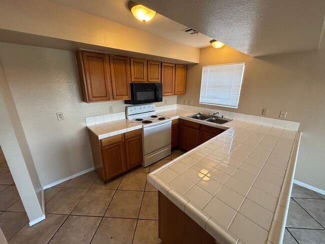 Photo - 6208 Yerba Ln Unit 1