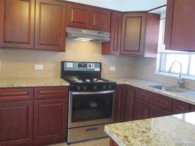11 Juniper Rd