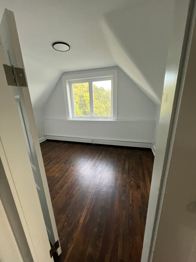 Photo - 195 Maple St Unit 3