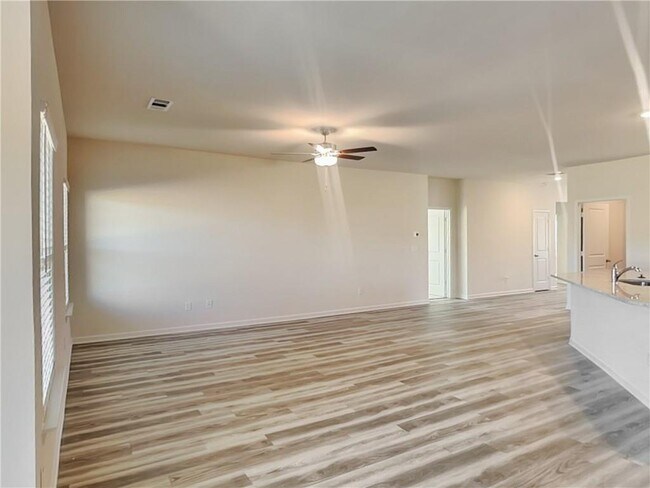 Photo - 1150 Amada Dr