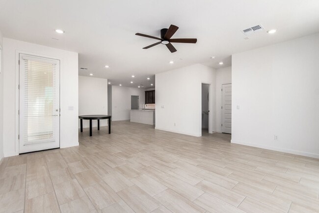 Photo - BRAND NEW!!! Never lived in 3 bed, 2.5 bat...