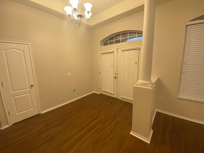 Photo - 4 Bedroom 2 Bath home in Winter Haven for RENT!