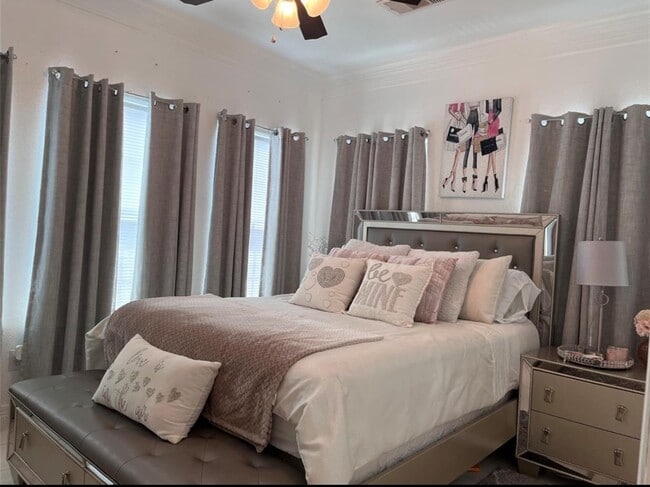 Photo - 13805 Renault St