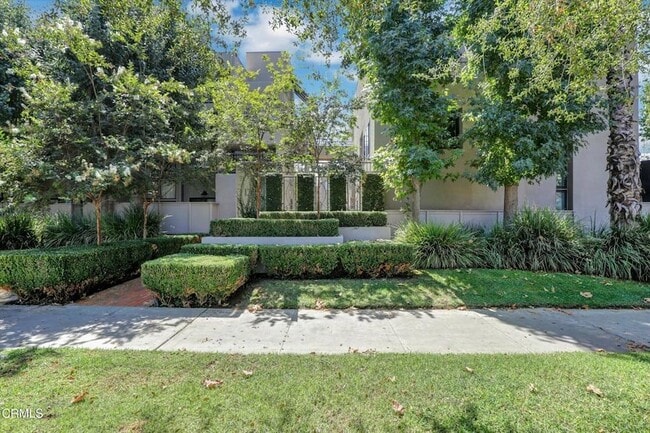 Building Photo - 1310 E Orange Grove Blvd Unit 320