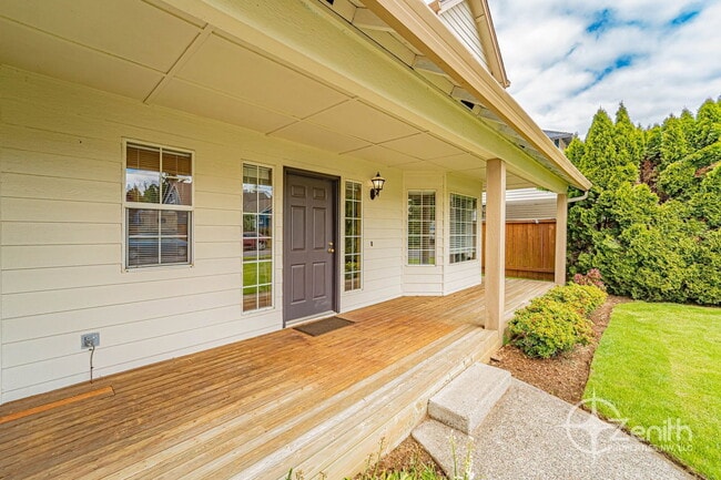 Photo - 5408 NE 101st Cir