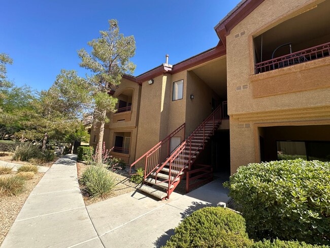 Photo - Second-Floor Condo With Relaxing Balcony Located In Northwest Las Vegas