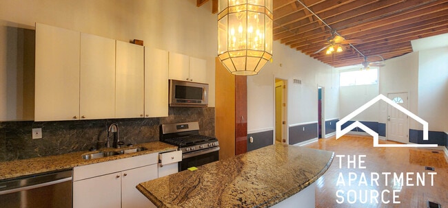 Photo - 1016 W Cullerton St Unidad 1F