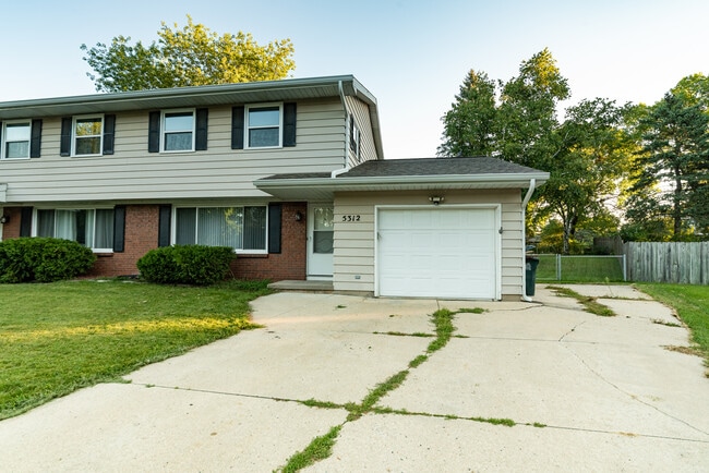 Photo - 5312 Trafalger Pl