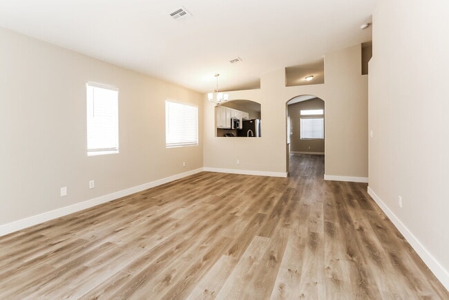 Photo - 516 Shallow Mist Ct