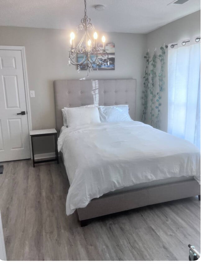 Beautiful Bedroom - 4710 Laural Oak Dr Rental