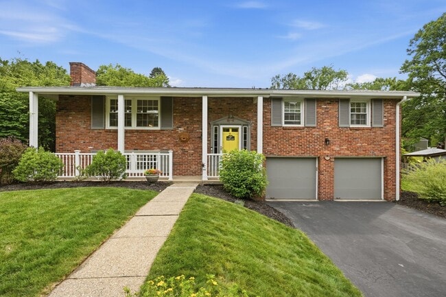 Building Photo - 113 Farmingdale Rd