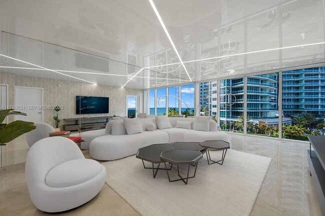 Building Photo - 10275 Collins Ave Unit 507