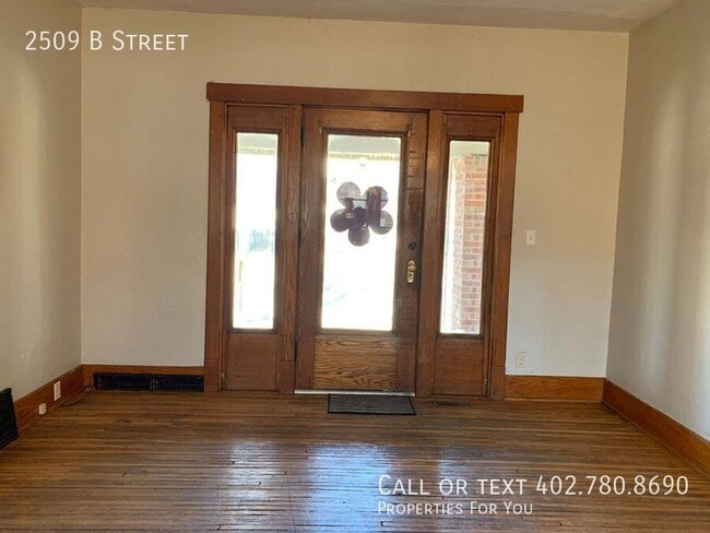 Photo - 2509 B St