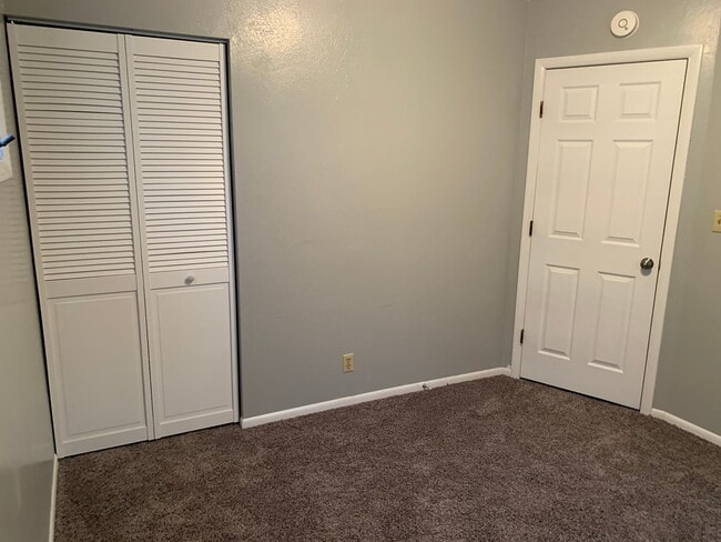 Photo - 3 Bedroom, 1 bath recently remodeled beautiful home in Woodland Park!