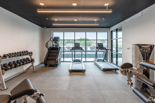 Fitness center - Zang Flats