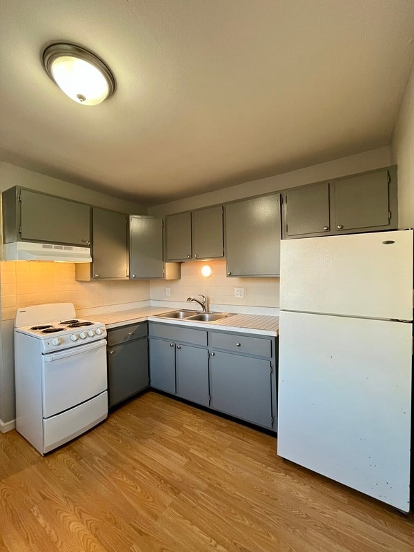 Building Photo - 1750 St Johns Blvd