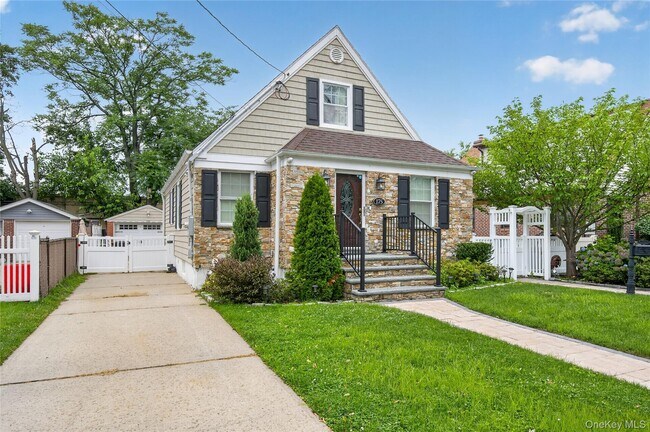 Photo - 175 Wardwell Rd