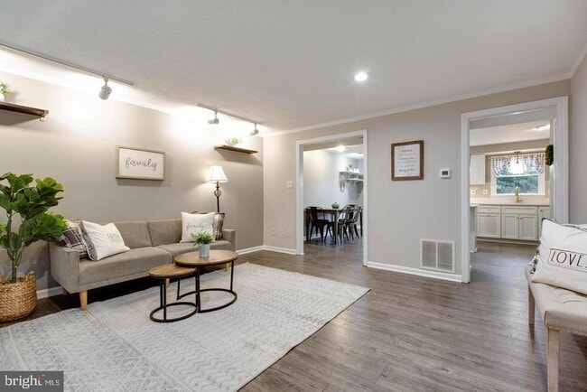 Building Photo - 5420 King Arthur Cir