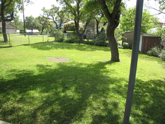 Photo - 1129 Nancy Beth Dr