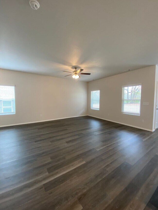 Photo - *Pre-leasing* Three Bedroom | Two and a Ha...