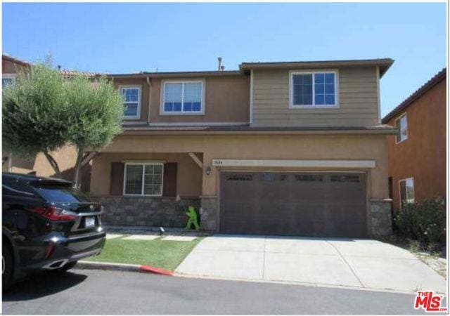 Building Photo - 9644 Pine Orchard St